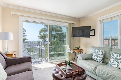 Dog-OK at Capitola Vista #4