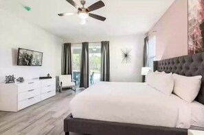 9 habitaciones, caja de seguridad en la habitación y escritorio 