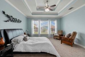5 Schlafzimmer, Schreibtisch, kostenloses WLAN, Bettwäsche