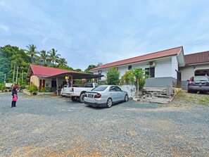Front of property - Oyo 90618 D'tahan Motel Taman Negara (Kuala Tembeling)
