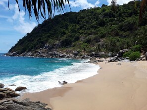 Beach nearby, white sand, free beach shuttle, sun loungers - The Pace Phuket Resort (Rawai)