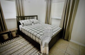 2 chambres, bureau, fer et planche à repasser, Wi-Fi gratuit