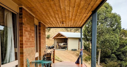 Sustainable retreat on 20 acres of lake hillside