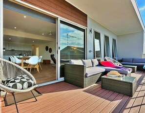 تناول الطعام بالخارج