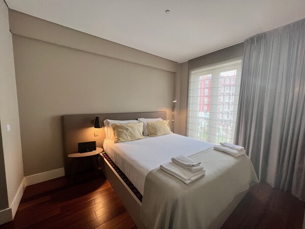 Appartement Deluxe | 1 chambre, lit avec matelas en mousse à mémoire
