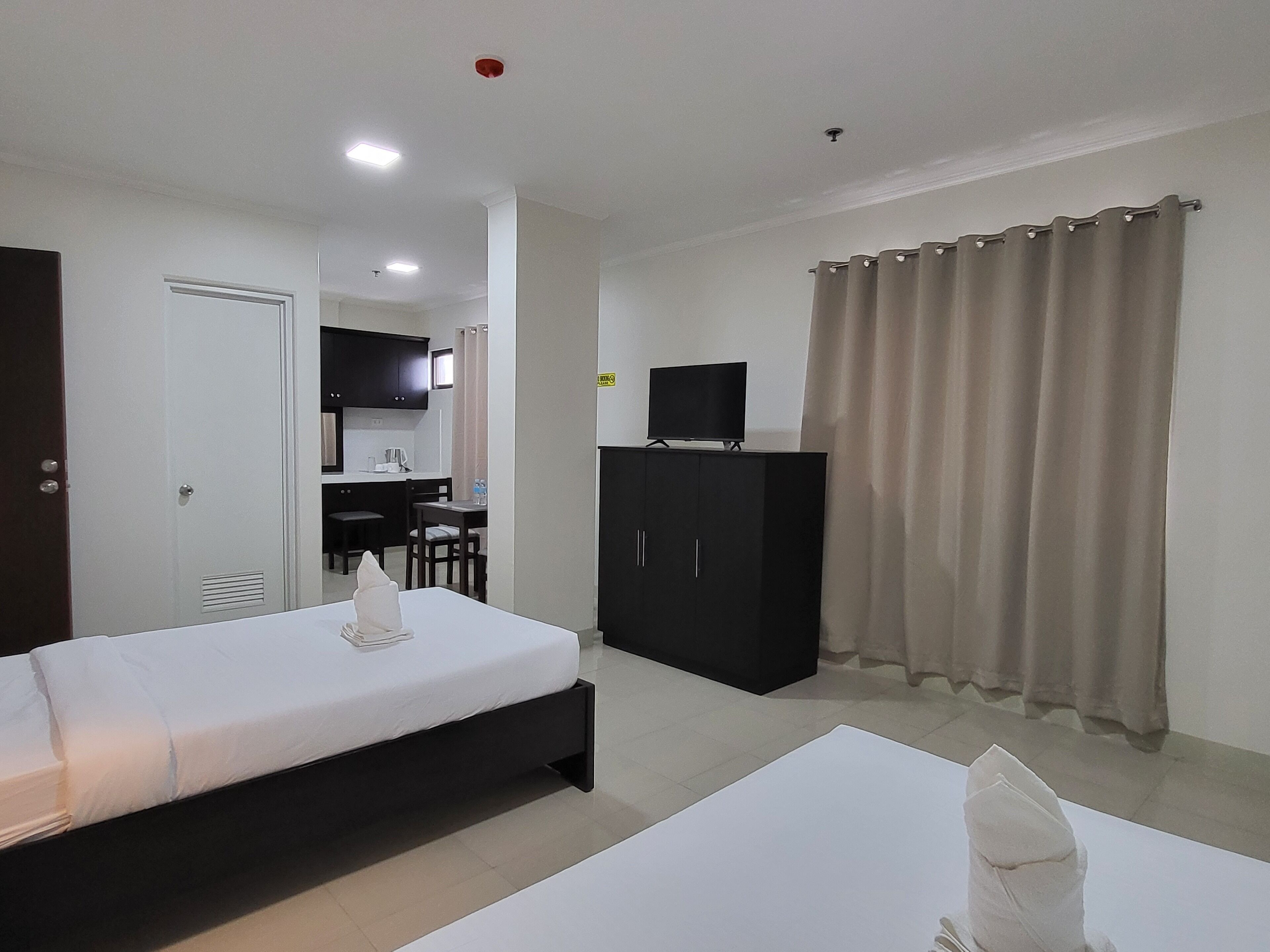 Photo - Propiedad Residences Makati