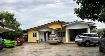 OYO Homes 90600 Ummi Chalet Dungun