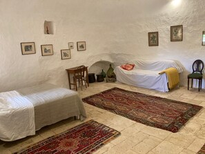 Interior - Authentic Great Trullo, former mill (Impalata, Monopoli)