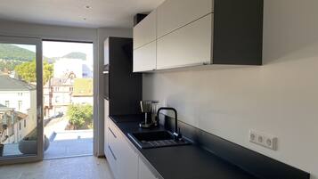 Kühlschrank, Herdplatte, Geschirrspüler