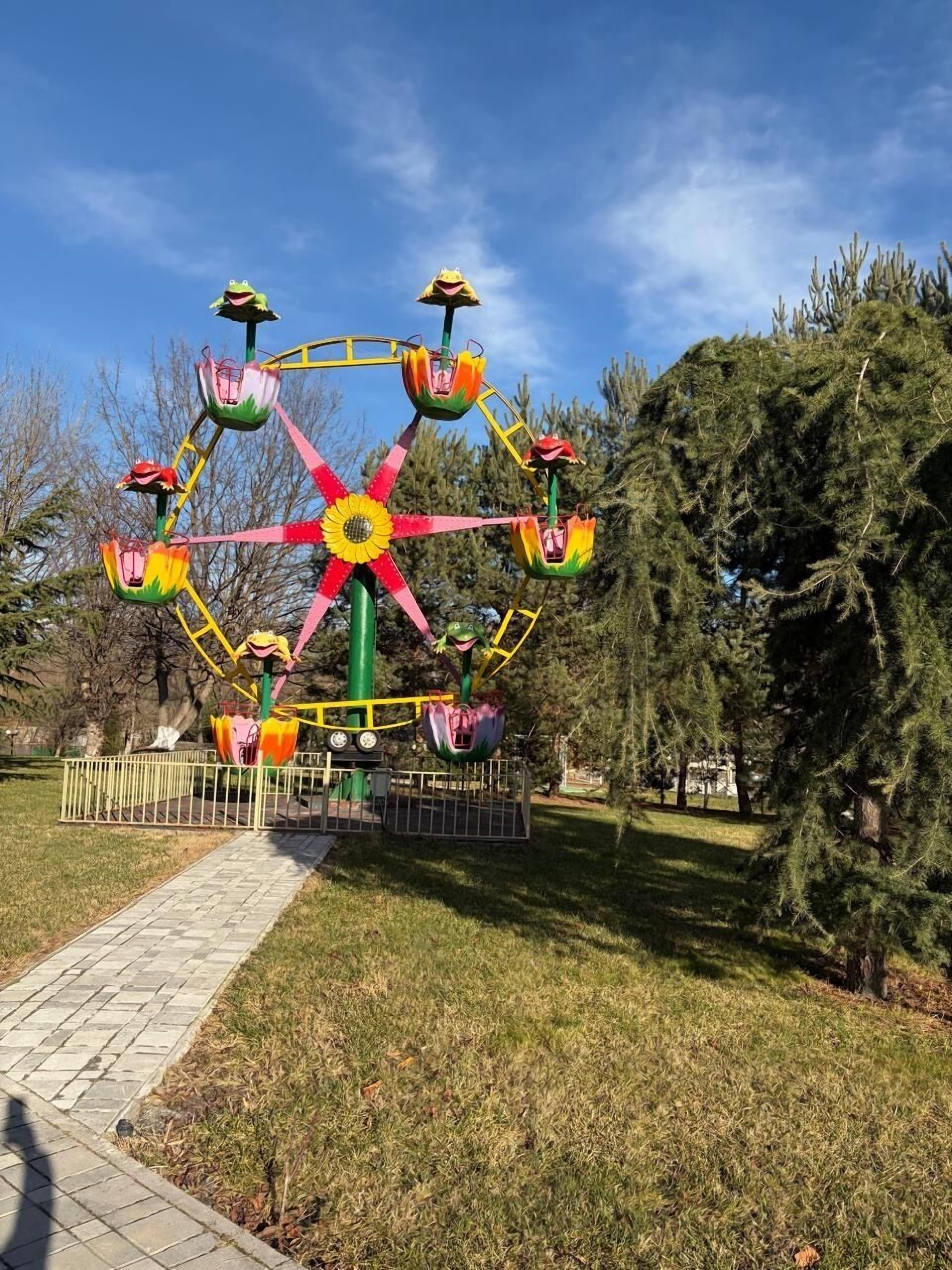 Área de juegos infantiles al aire libre