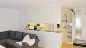 House | Private kitchen | Fridge, cookware/dishes/utensils - Beautiful Home in Mörbylånga With 4 Bedrooms (Morbylanga)