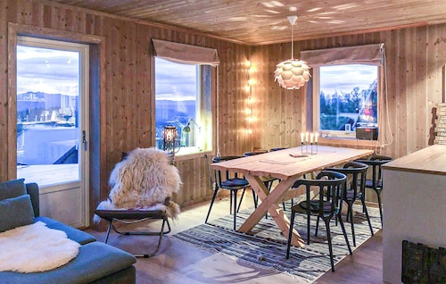 Beautiful Home in Rauland With Wifi and 4 Bedrooms