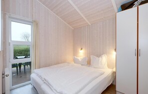 House | 2 bedrooms, free WiFi