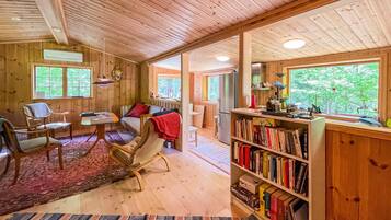 House | Living room | Smart TV