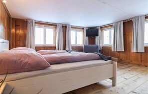Casa | 4 habitaciones, wifi gratis y ropa de cama 