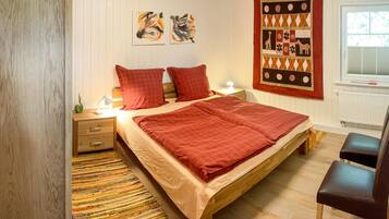 House | 2 bedrooms, free WiFi, bed sheets