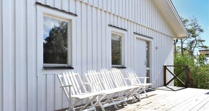 Stunning Home in Oskarshamn With 3 Bedrooms and Internet