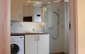 Ferienhaus (Pulverhorn 9 - Dorf 4) | Badezimmer