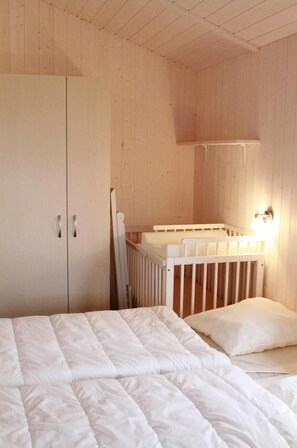 Ferienhaus (Pulverhorn 9 - Dorf 4) | 2 Schlafzimmer, kostenloses WLAN, Bettwäsche