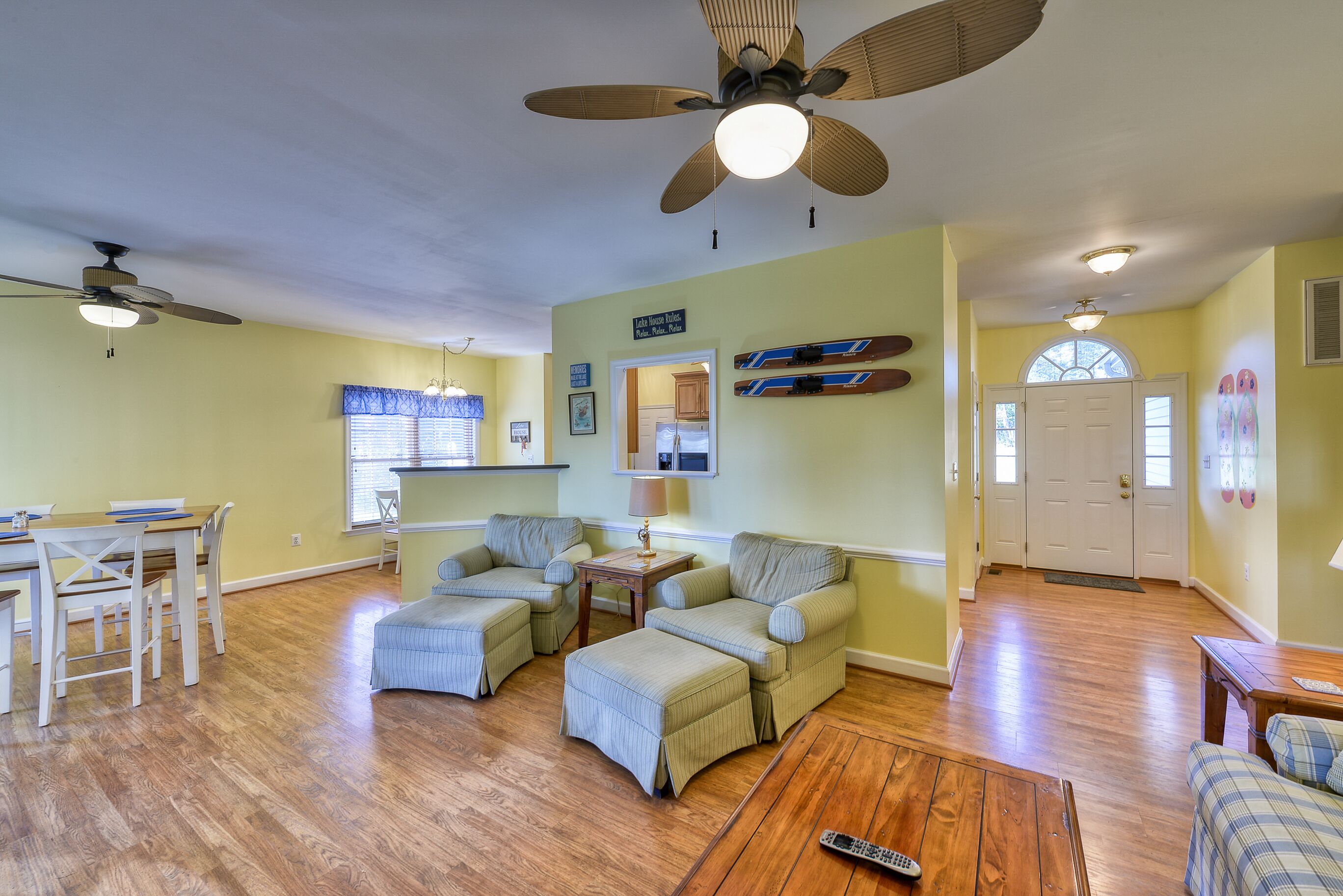 Wake It Easy - Waterfront home in a cove off center lake on public side.