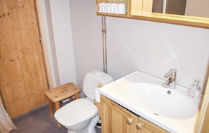House | Bathroom - Awesome Home in Lofsdalen With 3 Bedrooms, Sauna and Wifi (Lofsdalen)