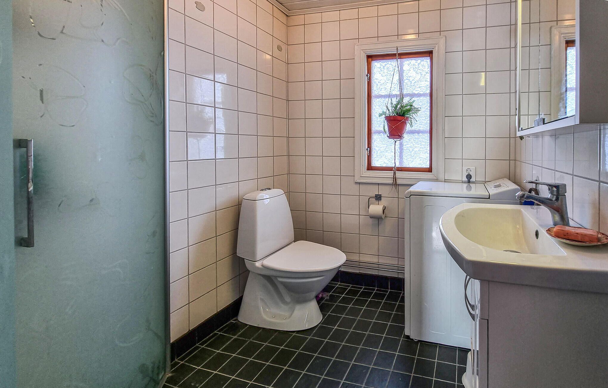 House | Bathroom