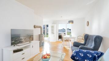 Apartment (Südstern) | Living room