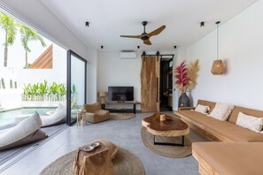 Smart TV, stereo - Brand-new 3BR Luxury Villa Canggu Walk to the Beach & Restaurants (Canggu)