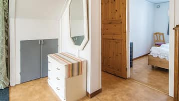 Apartment | 3 bedrooms, free WiFi