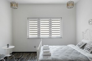 1 bedroom, iron/ironing board, free WiFi, bed sheets - Stylish one bedroom in Plovdiv - 5 minutes from center (Plovdiv)