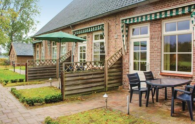 Amazing Home in De Moer With 2 Bedrooms and Wifi
