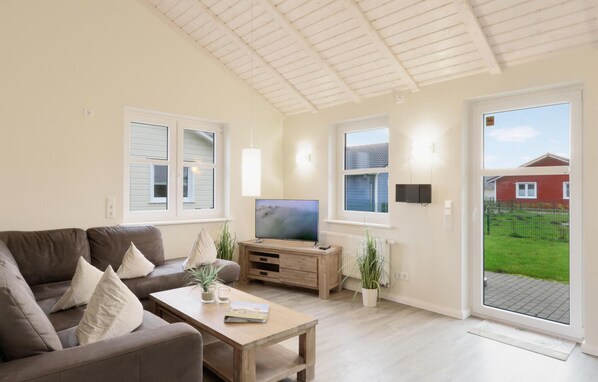 Ferienhaus | Wohnzimmer | Fernseher