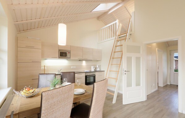 Ferienhaus | Eigene Küche | Kühlschrank, Kochgeschirr/Geschirr/Besteck