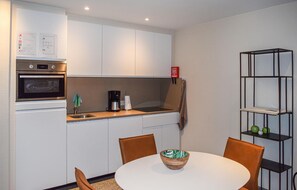 Ferienhaus | Eigene Küche | Kühlschrank, Kochgeschirr/Geschirr/Besteck