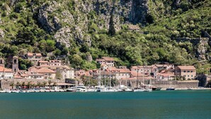 House | Exterior - Beautiful Home in Kotor With 3 Bedrooms and Wifi (Kotor)