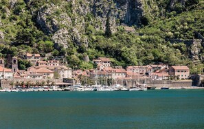 House | Exterior - Beautiful Home in Kotor With 3 Bedrooms and Wifi (Kotor)