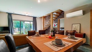 House | Ruang tamu | TV Pintar 