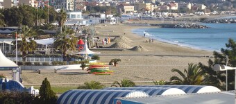 House By The Sea Albissola