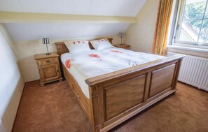 6 bedrooms, free WiFi - Amazing Home in Lunteren With 6 Bedrooms, Sauna and Wifi (Lunteren)