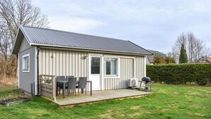 Unclassified image, 5 of 19, button - Beautiful Home in Hasslö With Wifi (Hasslö)