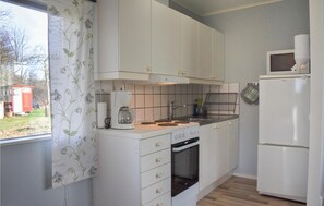 Casa | Cocina privada | Refrigerador y utensilios de cocina 