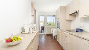 Apartment | Private kitchen - Amazing Apartment in Rijeka With Wifi and 3 Bedrooms (Rijeka)