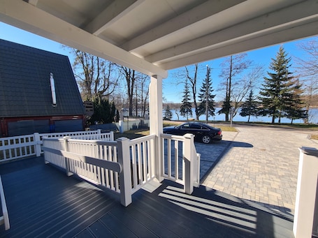 Free self parking. Maly Sopot Boutique