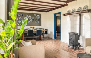 Ferienhaus | Wohnzimmer | Smart-TV