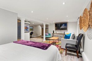 3 chambres, fer et planche à repasser, lit parapluie, Wi-Fi