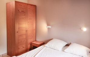 2 habitaciones, wifi gratis y ropa de cama 