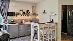 House | Private kitchen - Amazing Home in Ytterby With Wifi (Ytterby)