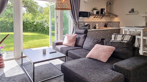 House | Living room | Smart TV - Amazing Home in Ytterby With Wifi (Ytterby)