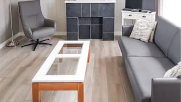 House | Living room | TV