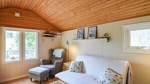 House | Living room | TV - Nice Home in Strömstad With 1 Bedrooms and Wifi (Stromstad)